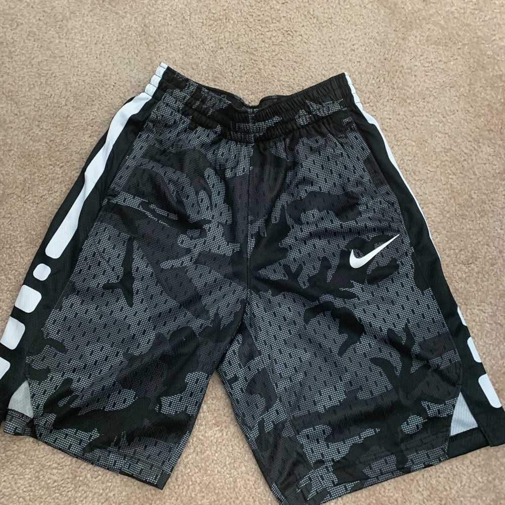Nike shorts only worn one time